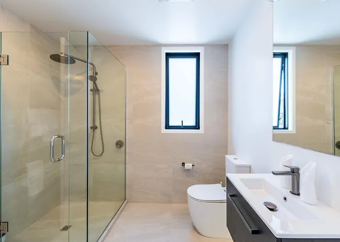 Grandview Apartment *